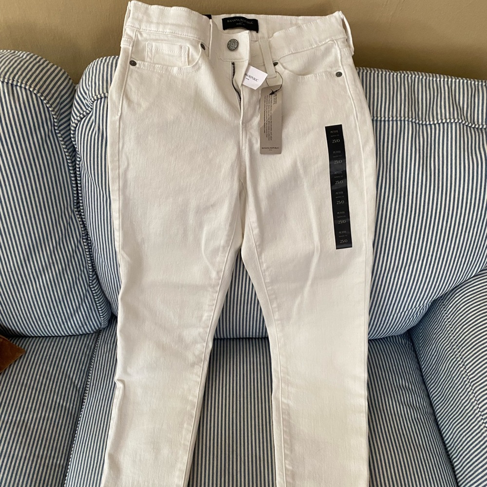 Midrise Petite Banana Republic Factory White skinny jeans